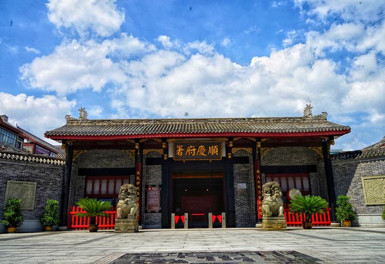 A scenic view of Nanchong Nanbu Yonganmiao Dadian