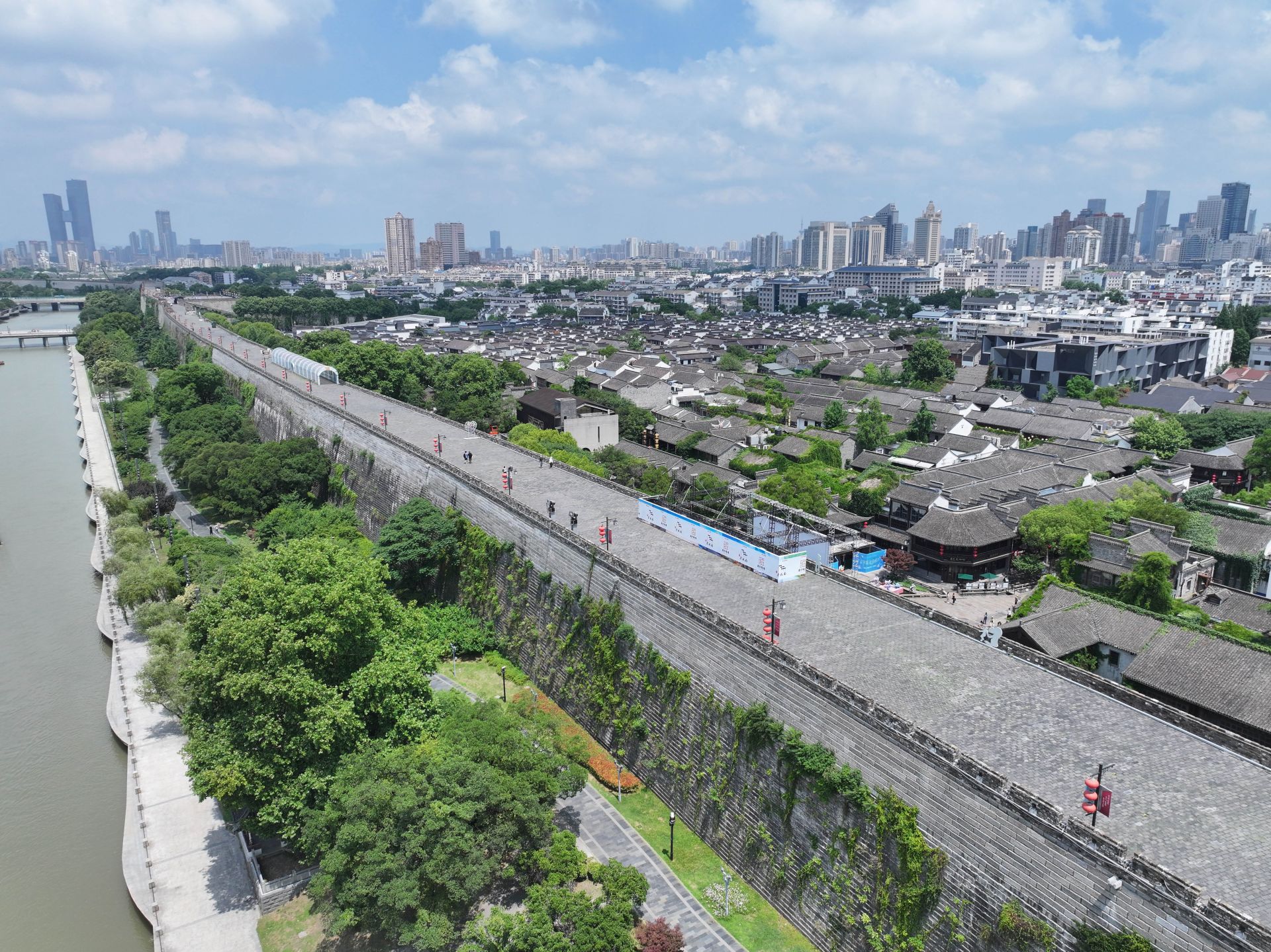 A scenic view of Nanjing Chengqiang