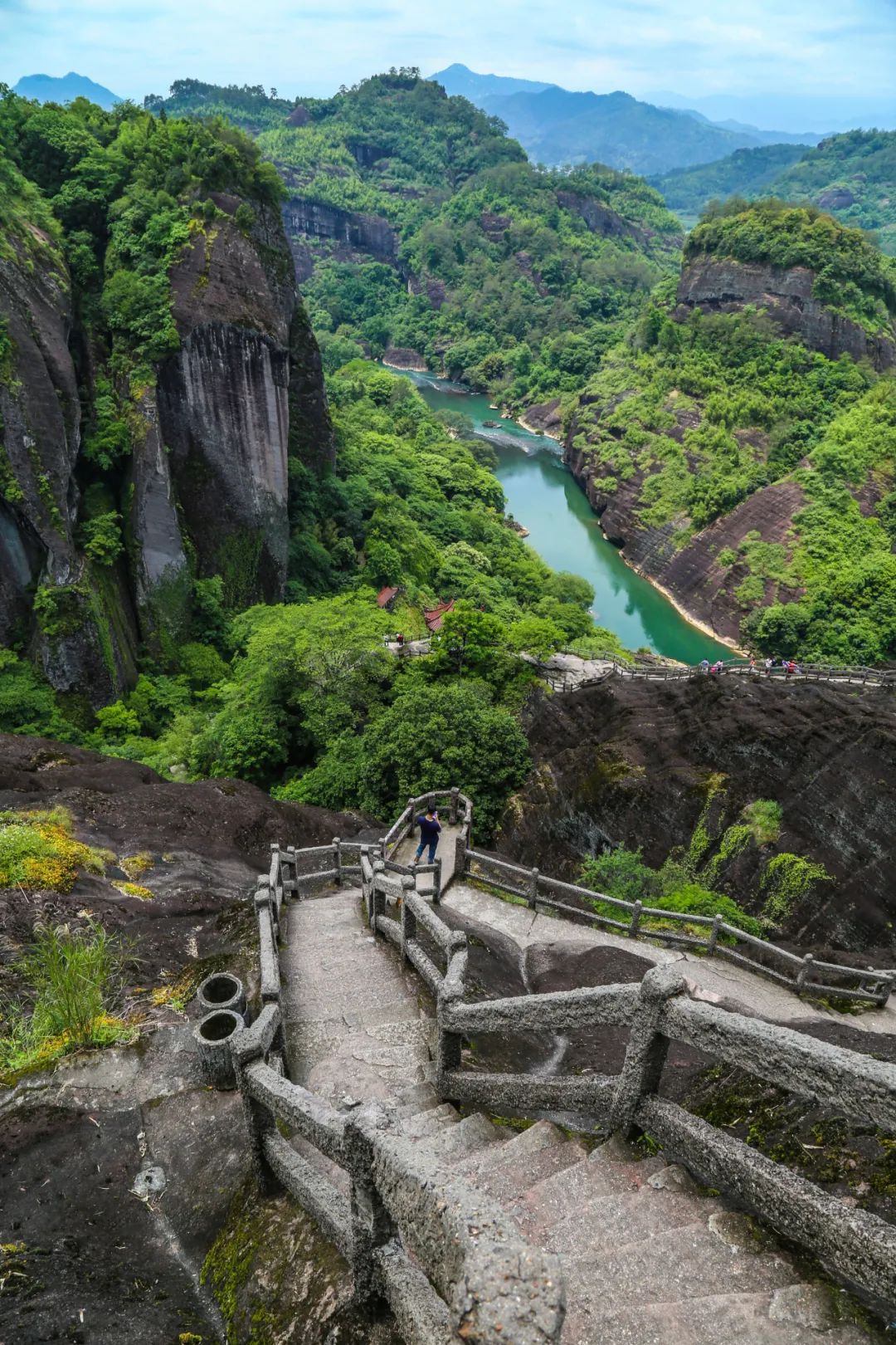 A scenic view of Nanping Pucheng Tudun Muqun