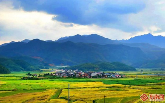 A scenic view of Nanping Pucheng Tudun Muqun