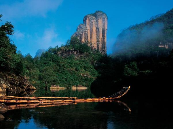 A scenic view of Nanping Wuyishan Yamuqun