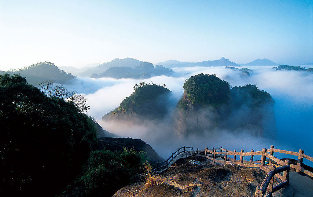 A scenic view of Nanping Wuyishan Yamuqun