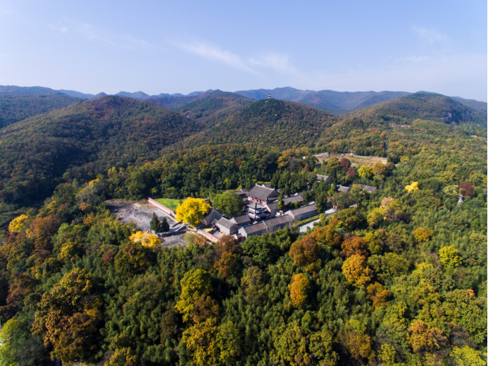 Exploring Nanyang Xiangyansi: A Journey Through History and Nature