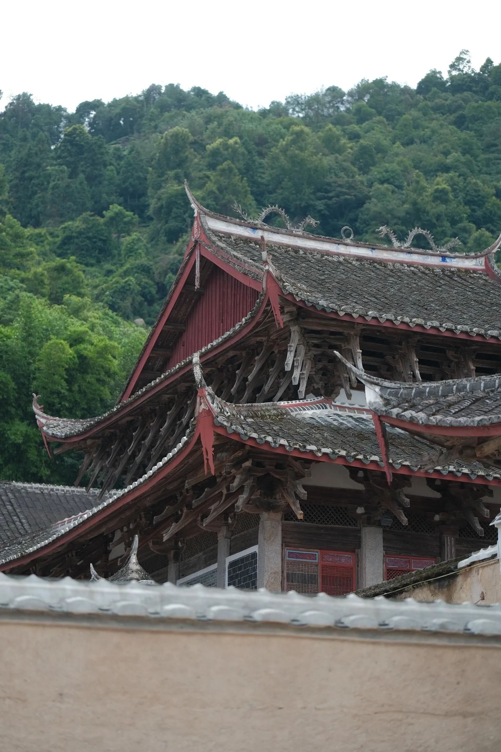 A scenic view of Ningde Shifengsi Guanyinting