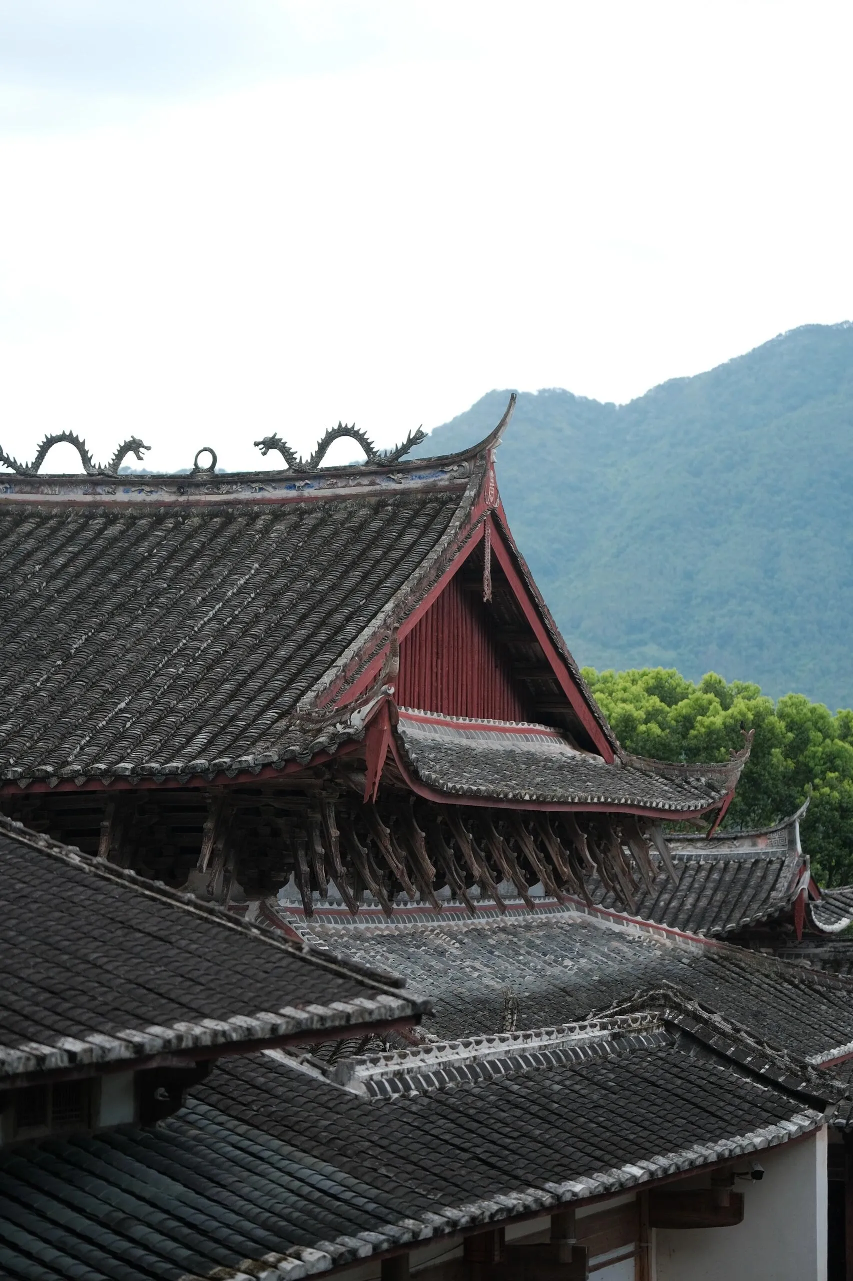 A scenic view of Ningde Shifengsi Guanyinting
