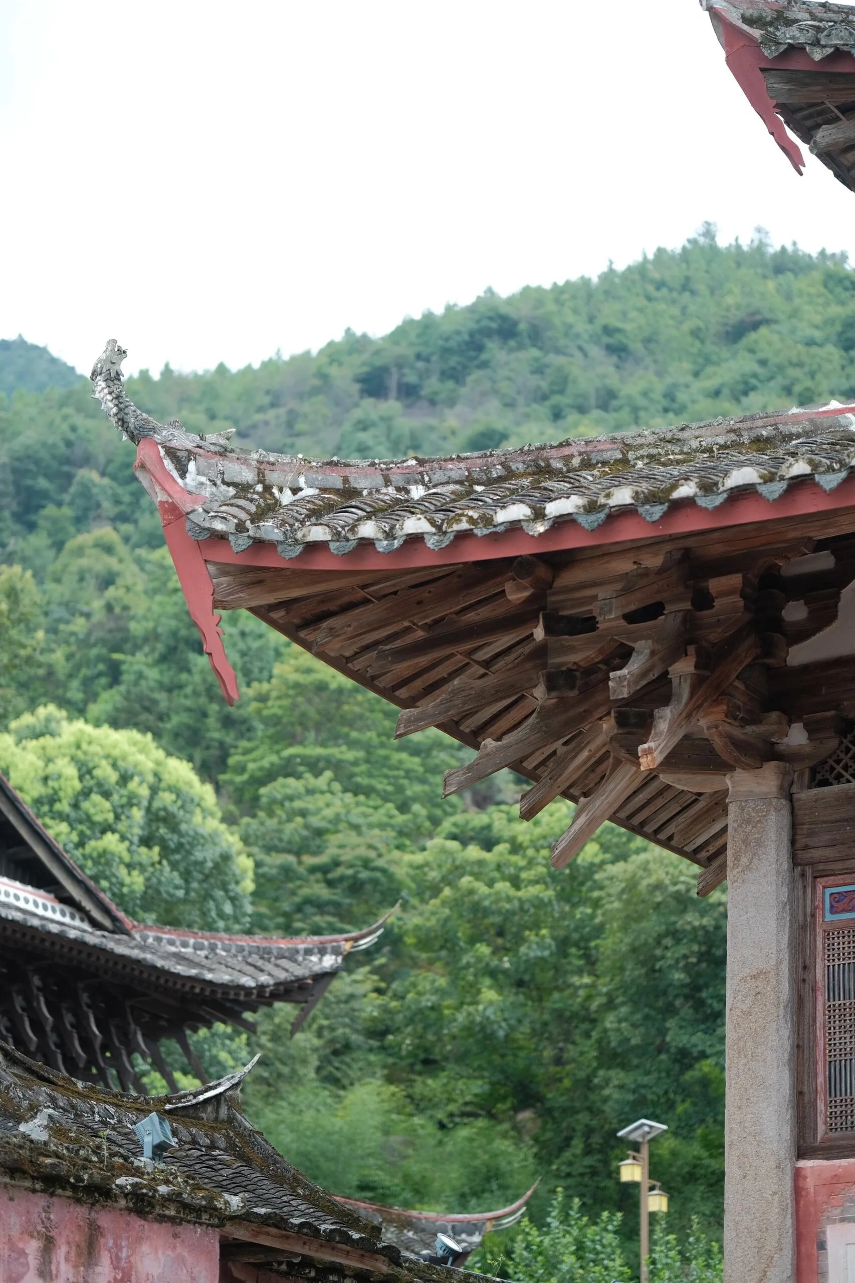 A scenic view of Ningde Shifengsi Guanyinting