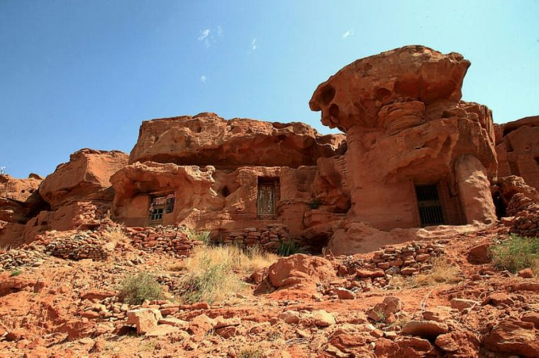 A Cultural Journey Through Ordos Aerzhaishiku: What to See and Do