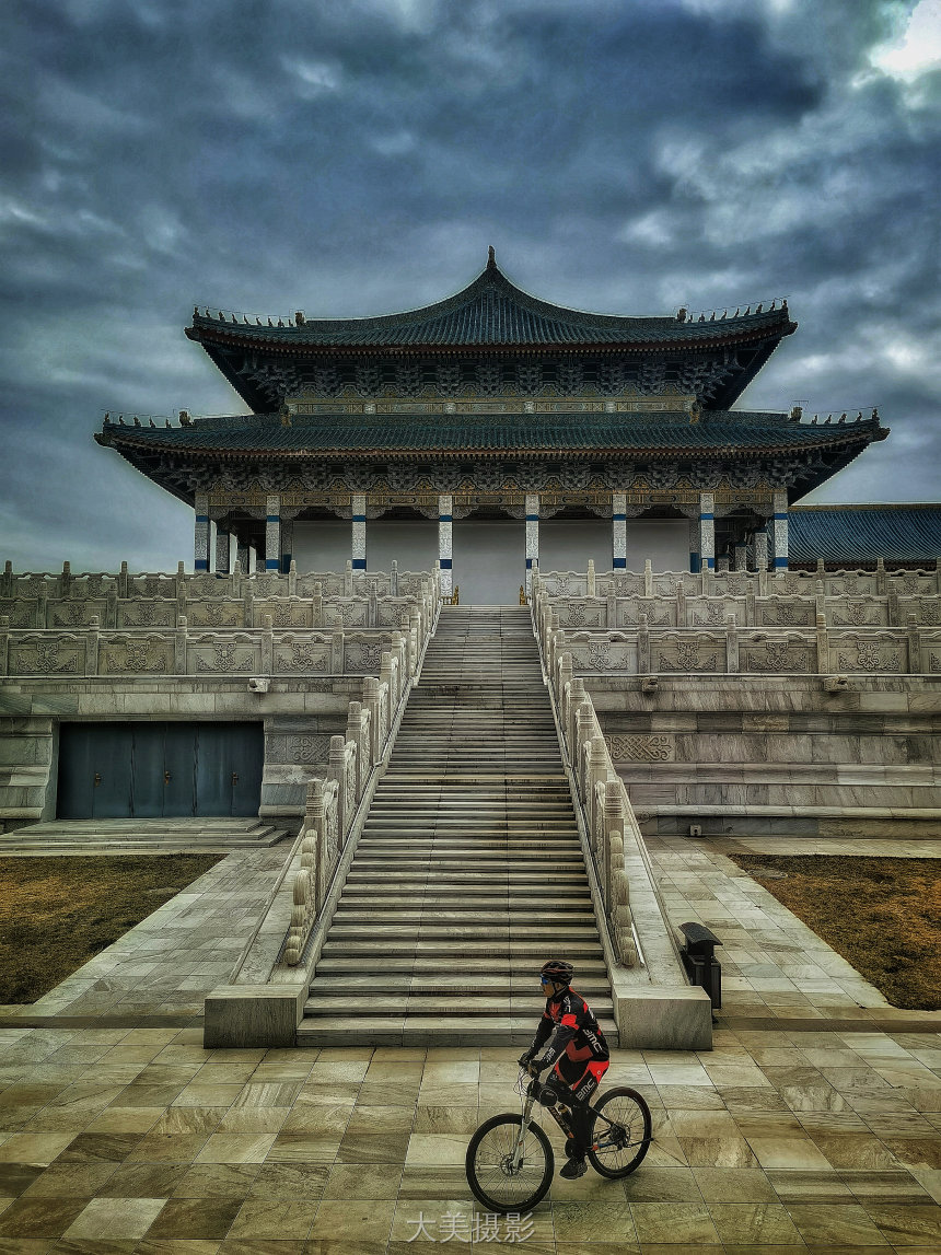 A scenic view of Ordos Huoluochaidengchengzhi