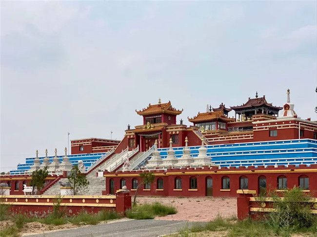 A scenic view of Ordos Sharitemotumiao