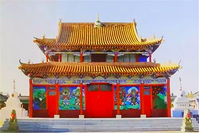 A scenic view of Ordos Sharitemotumiao