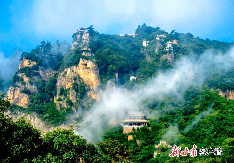 A scenic view of Pingliang Kongtongshan Gujianzhuqun