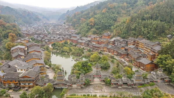A scenic view of Qiandongnan Yanmen Zhangguansi Cheng