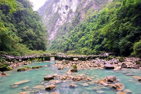 A scenic view of Qiannan Shuizu Muqun