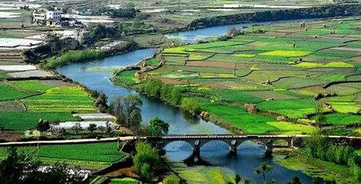 A scenic view of Qianxinan Xingyi Wantun Muqun