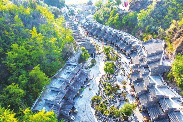 A scenic view of Qingyang Shanchengbao Zhanyi Jiuzhi