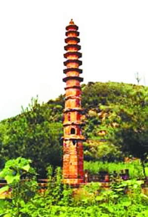 A scenic view of Qingyang Shuangtasi Zaoxiangta