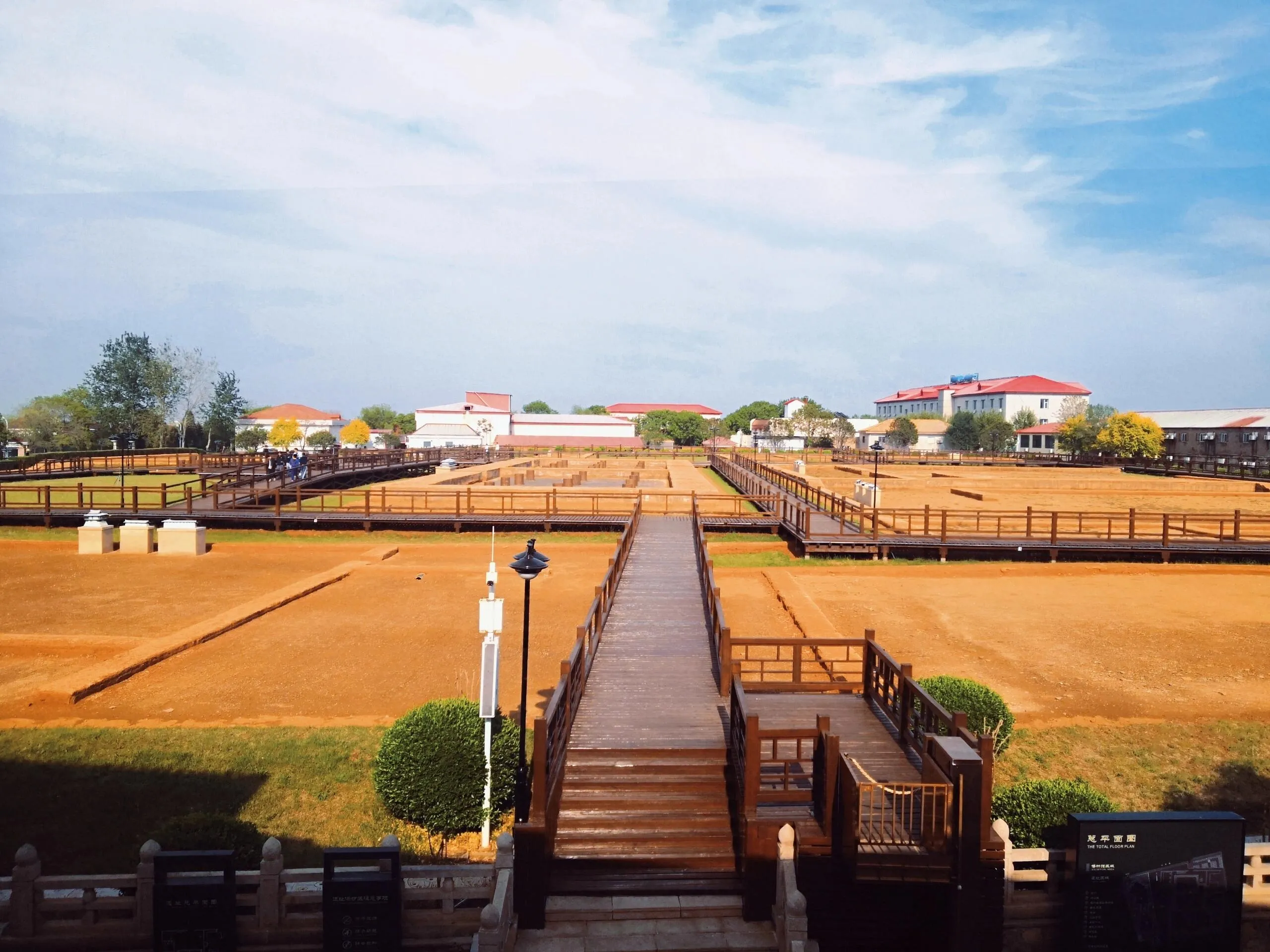 A scenic view of Qinhuangdao Beidaihe Qin Imperial Palace Site