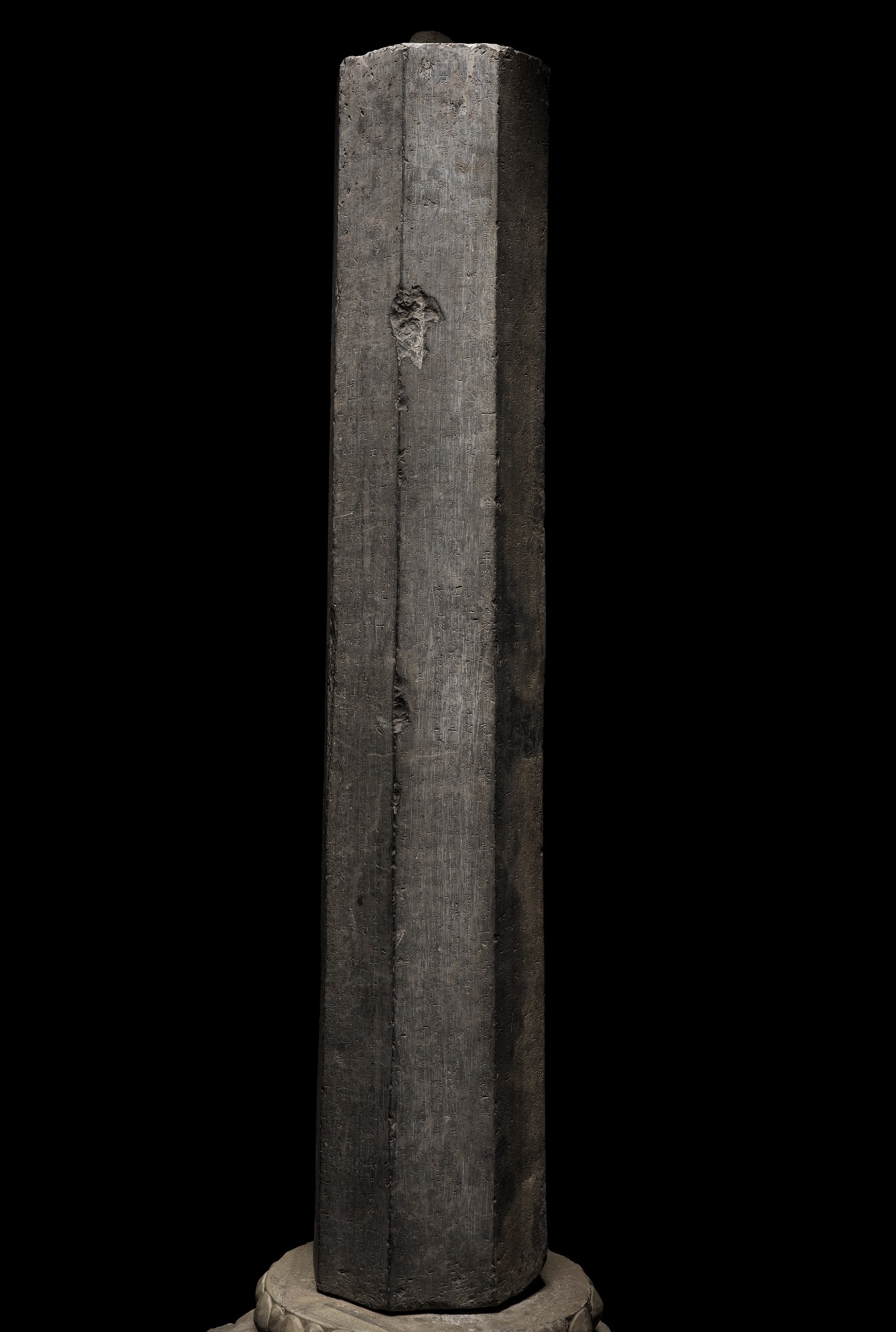 A scenic view of Qinhuangdao Dafo Ding Zunsheng Dharani Sutra Pillar