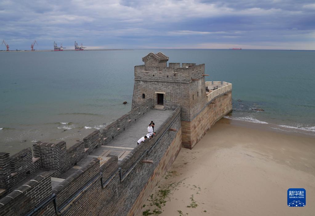 A scenic view of Qinhuangdao Great Wall Shanhaiguan