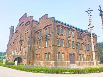 Discover the Futuristic Charm of Qinhuangdao Port: A Guide to Modern Architecture