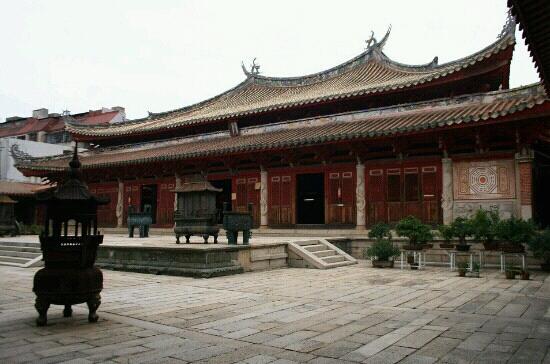 A Visit to Quanzhou Fu Wenmiao: Experience the Heart of Fujian’s Historic Legacy