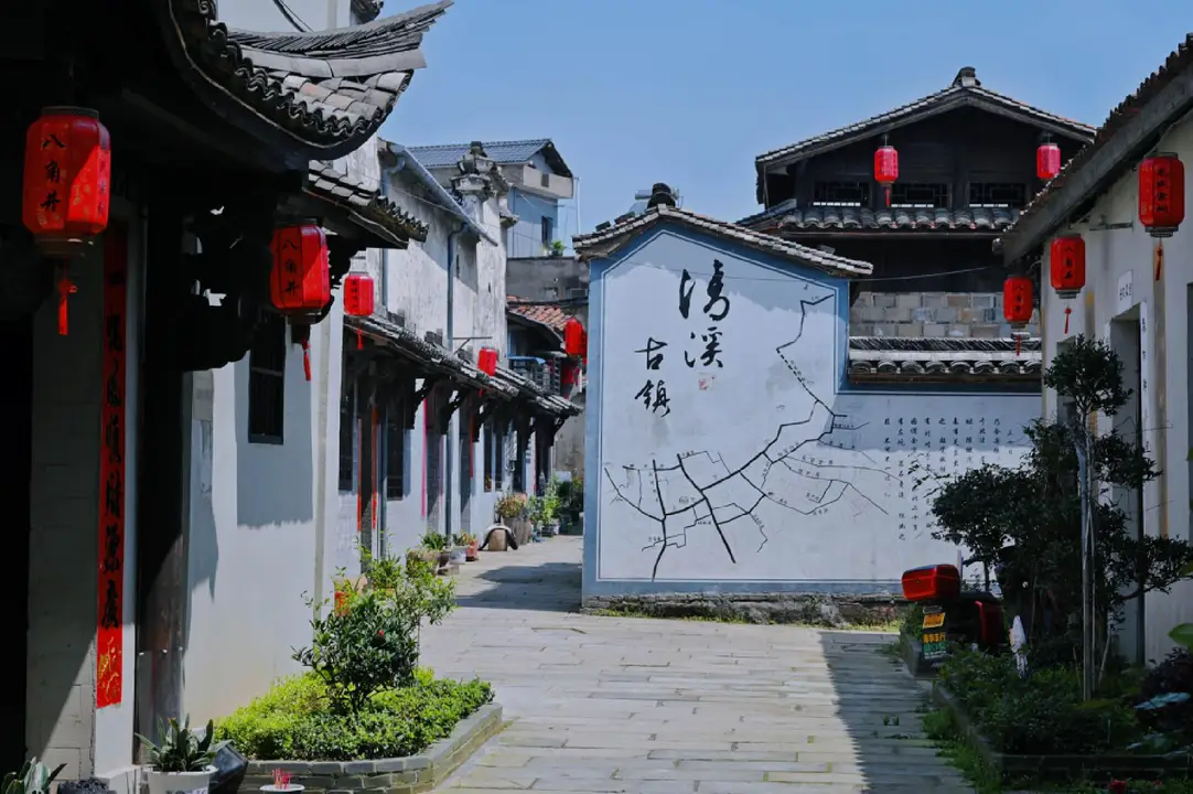 A scenic view of Quzhou Bei Er Lanshi Zongci