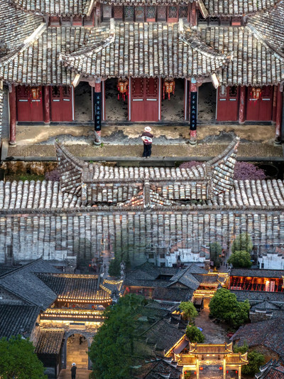 A scenic view of Quzhou Jiangshan Wenchanggong