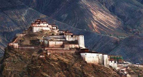 Experience Tranquility at Rikaze Paba Si: A Traveler’s Guide to Shigatse, Tibet