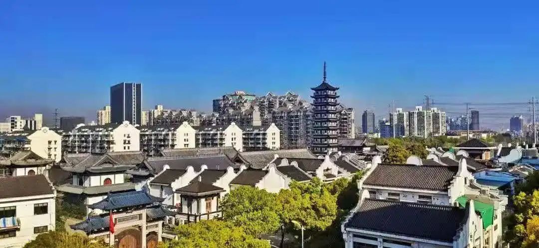 A scenic view of Shanghai Putuo Zhenrusi Dadian