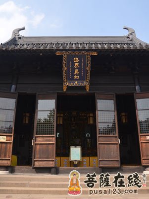 A scenic view of Shanghai Putuo Zhenrusi Dadian