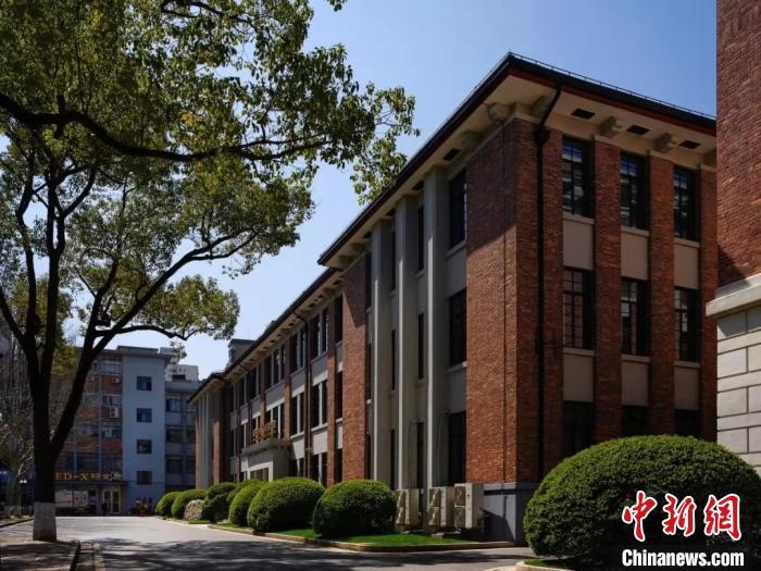 Discover the Architectural Marvels of Shanghai Xuhui Jiaotong Daxue Zaoqi Jianzhu