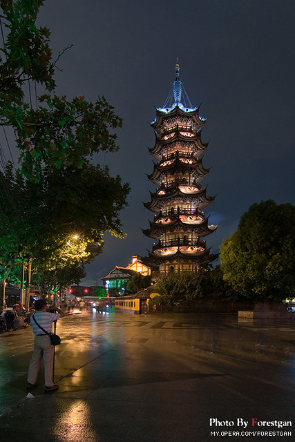 Exploring the Vibrant Neighborhood of Shanghai Xuhui Longhuata