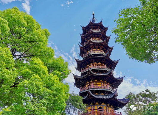 A scenic view of Shanghai Xuhui Longhuata