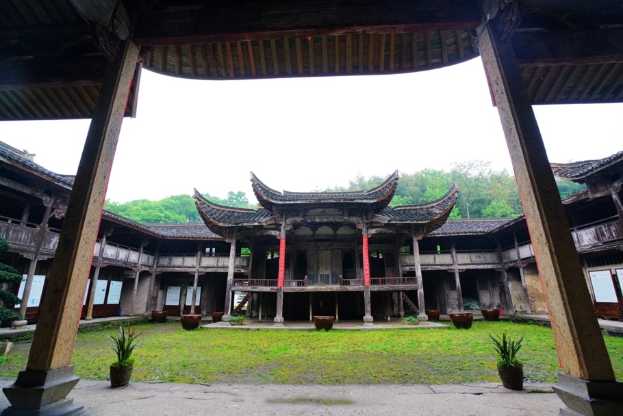 A scenic view of Shangrao Guanxi Hushi Zongci