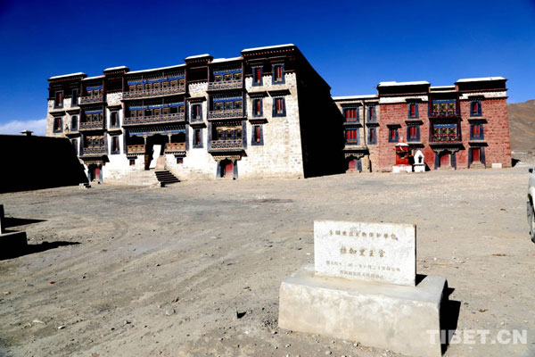Your Ultimate Travel Guide to Shannan Lajiali Wanggong Yizhi in Tibet