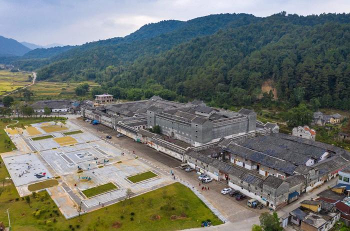 A scenic view of Shaoguan Mantangwei