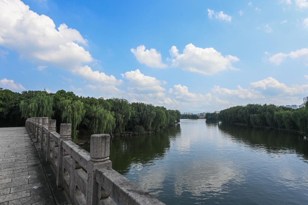 A scenic view of Shaoxing Dayunhe