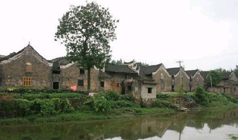 A scenic view of Shaoyang Yinjiatang