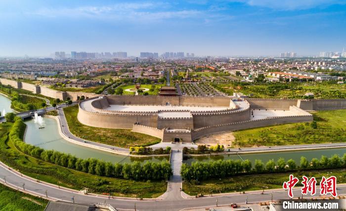 A scenic view of Shijiazhuang Zhengding City Wall
