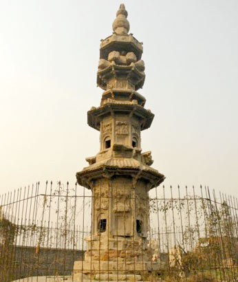 A scenic view of Shijiazhuang Zhiping Temple Stone Pagoda