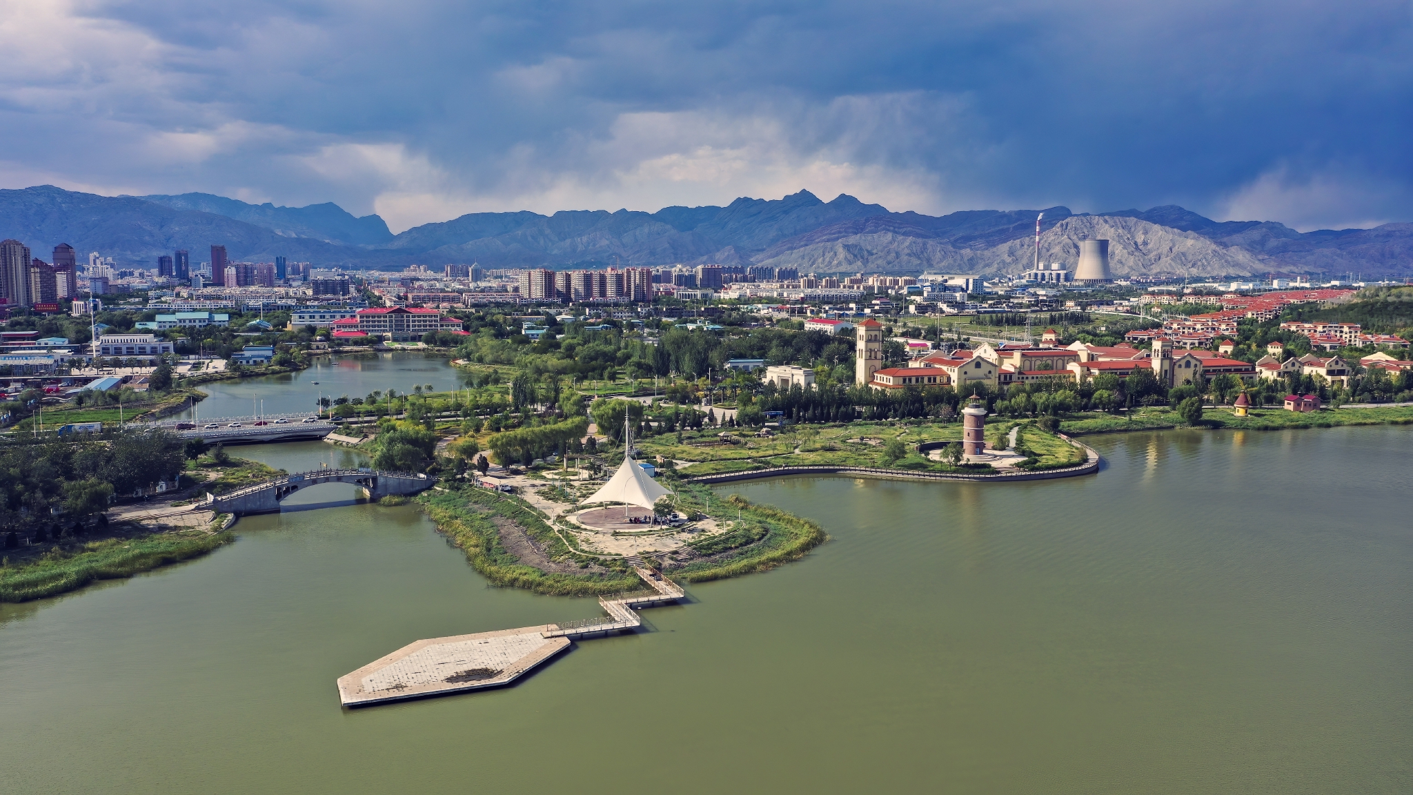 A scenic view of Shizuishan Shengweicheng Zhi