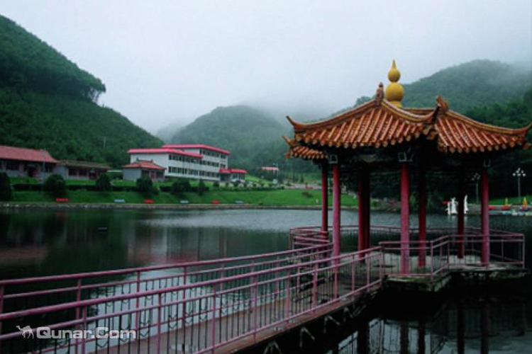 A scenic view of Siping Erlonghu Gucheng Yizhi