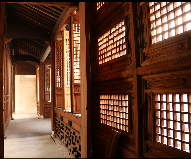 A scenic view of Suzhou Dongshan Guminju