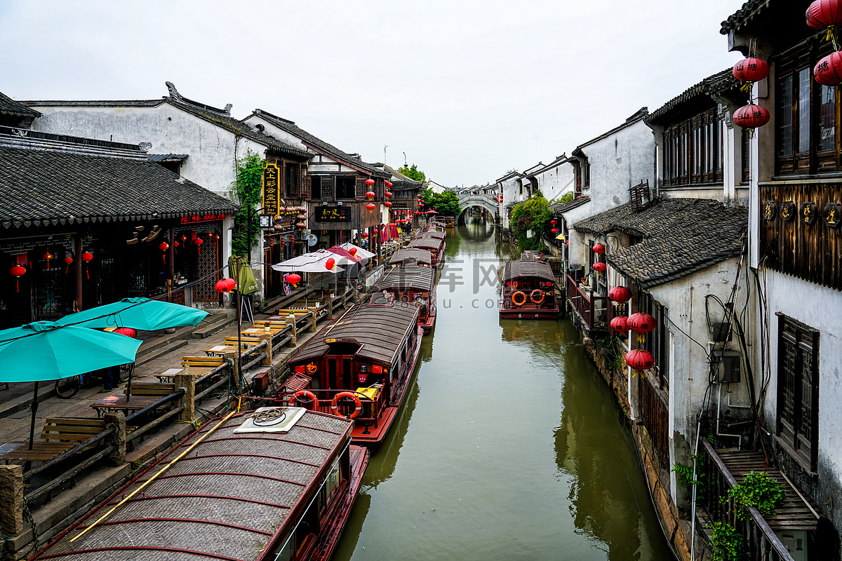 A scenic view of Suzhou Jingyetang