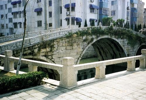 A scenic view of Suzhou Taicang Shigongqiao