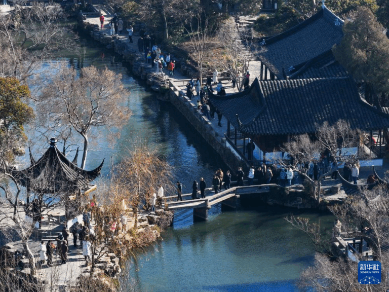 A Stroll Through History: Exploring the Enchanting Zhuozhengyuan in Suzhou