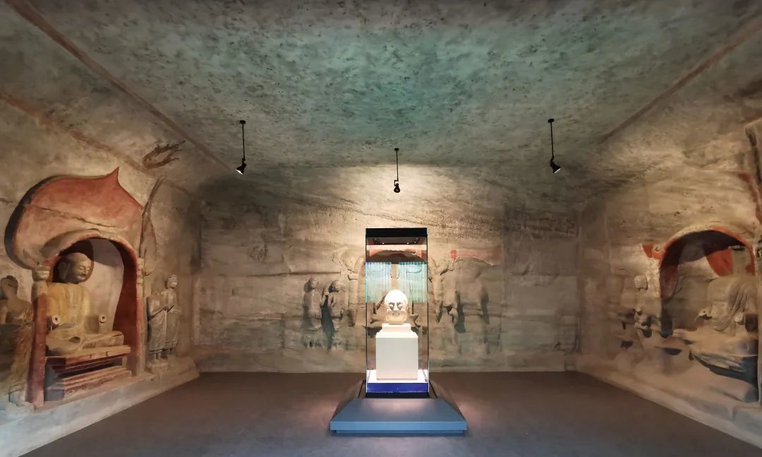 A scenic view of Taiyuan Longshan Grottoes