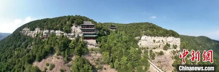 A scenic view of Taiyuan Longshan Grottoes