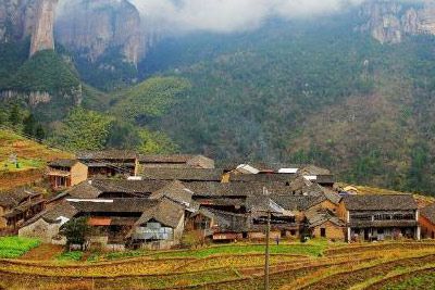 A scenic view of Taizhou Xianju Guyueren Yanhuaqun
