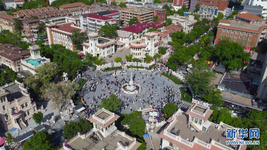 A scenic view of Tianjin Hebei Makeboluo Guangchang Jianzhuqun